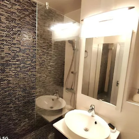 Ultracentral Ploiesti Apartment-Free Private Parking Extérieur photo